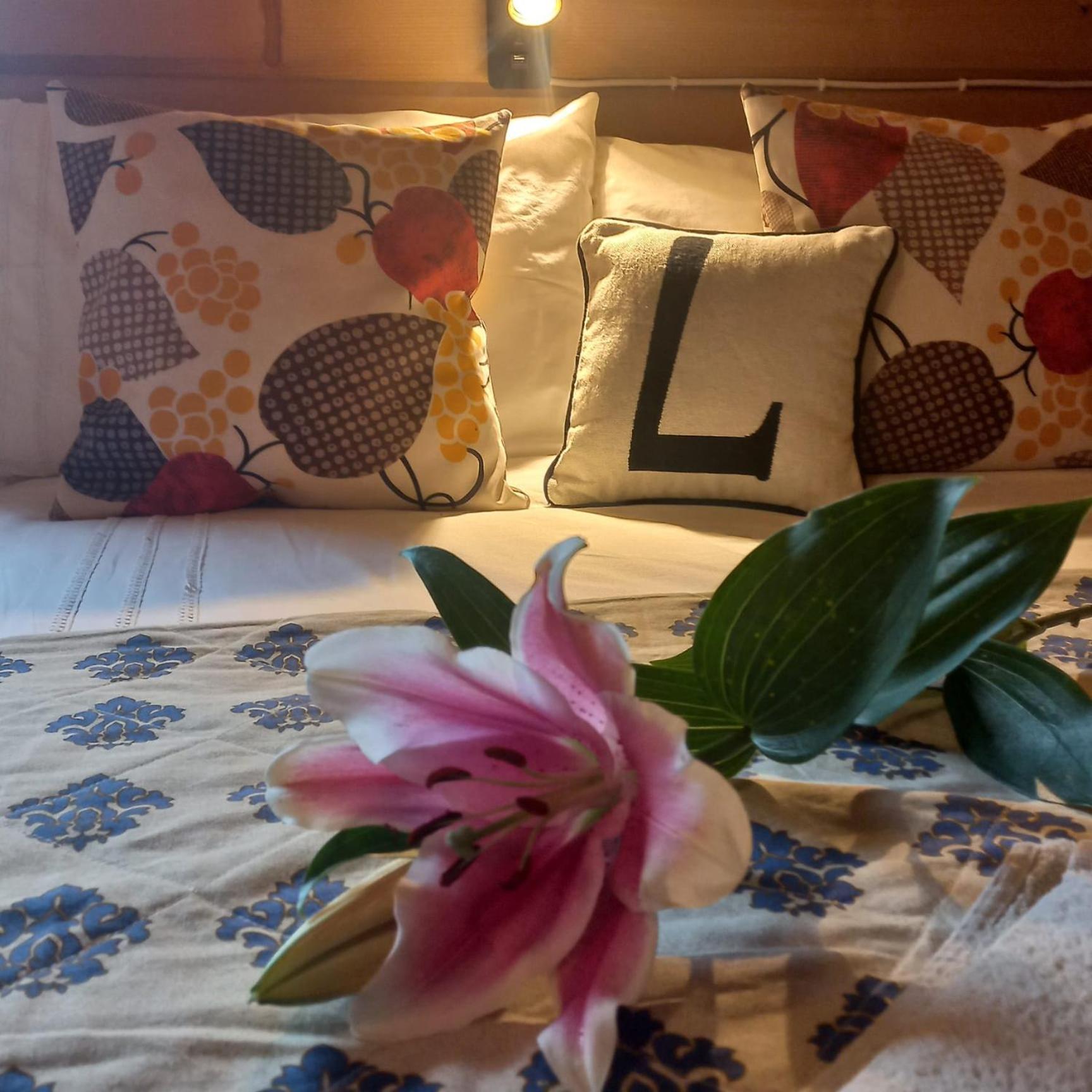 Mizerna Lily Garden B&B 외부 사진